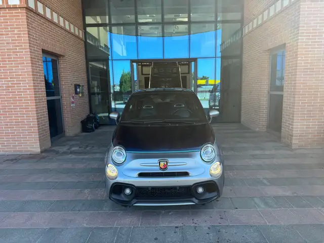 Abarth 695 695 1.4 Turbo T-Jet Rivale