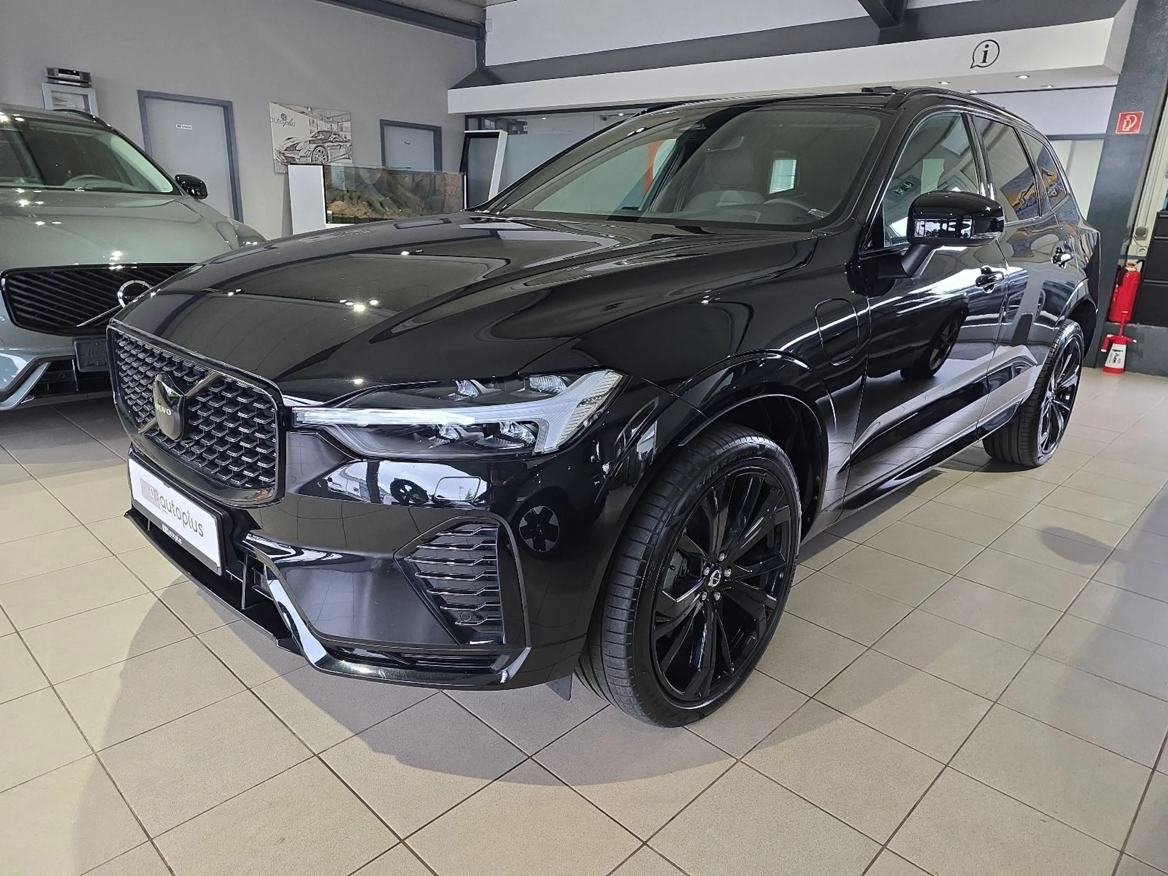 Volvo XC60 T6 Plus Black Edition Recharge AWD ACC BLIS