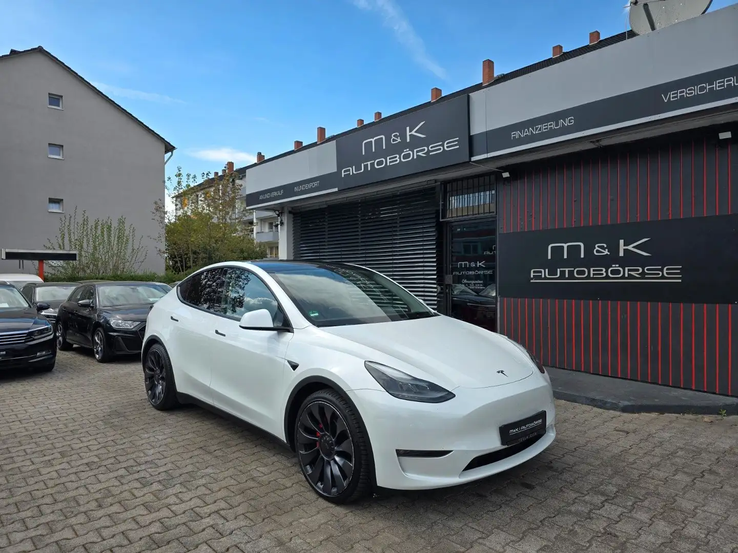 Tesla Model Y Performance Dual AWD Weiß - 1