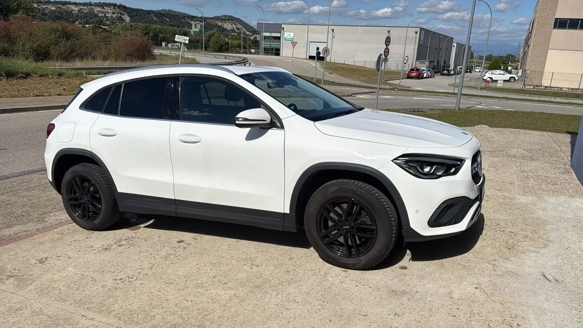 Mercedes-Benz GLA 250 e 8G-DCT Style - 2