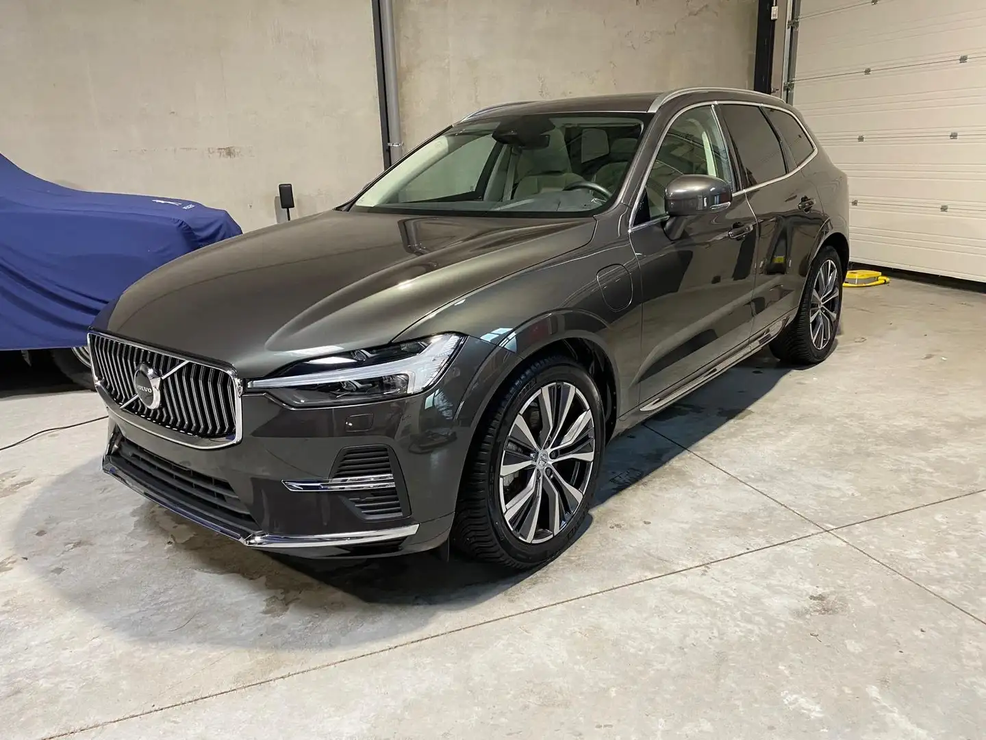 Volvo XC60 XC60 T6 AWD Recharge Plus Bright Vert - 1