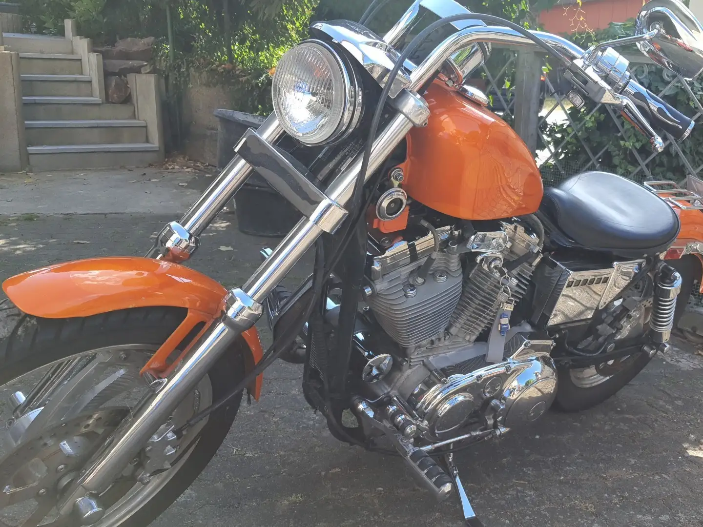 Harley-Davidson Sportster 883 Pomarańczowy - 1