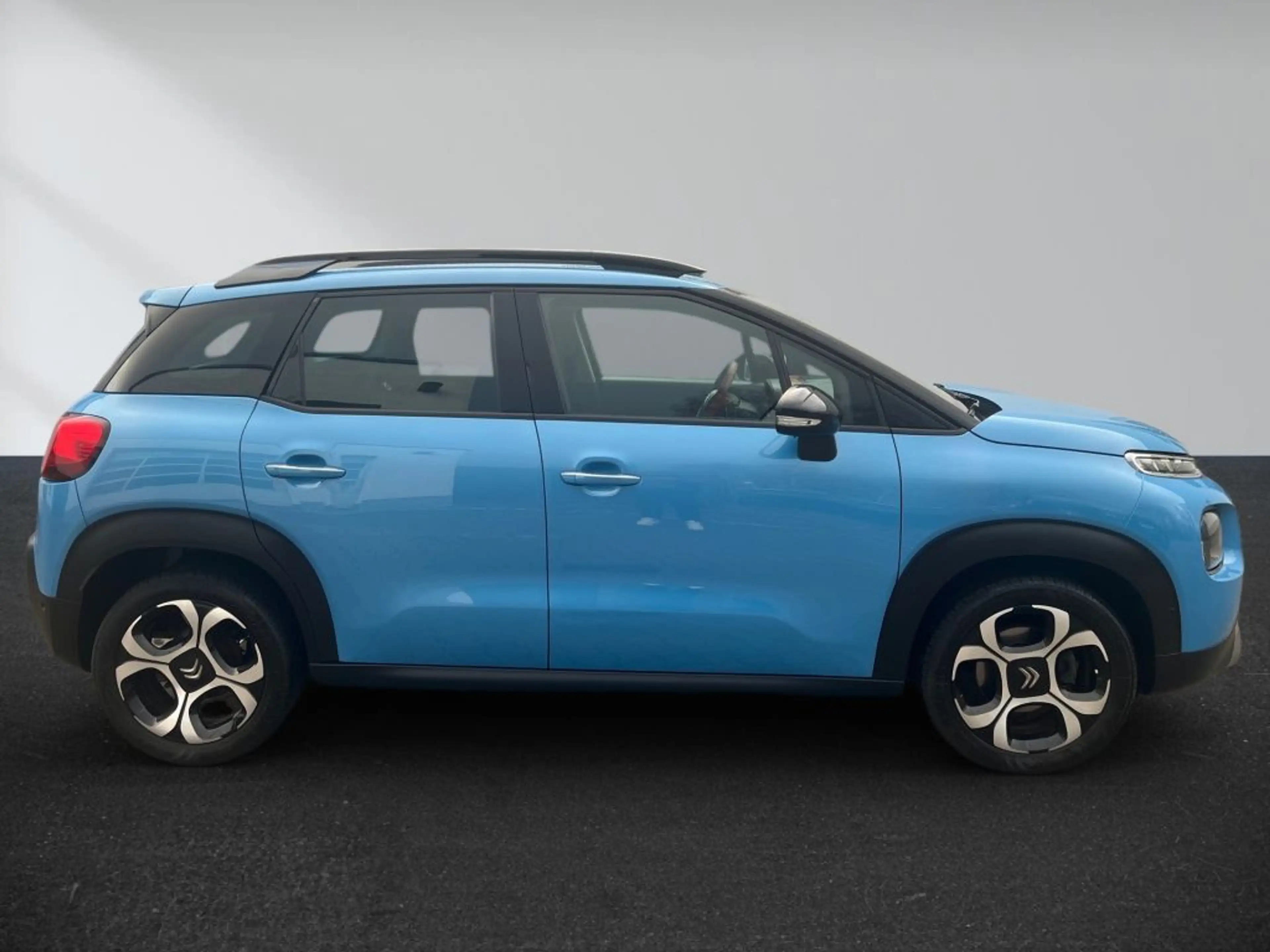 Citroen C3 Aircross PureTech 110 Stop & Start Shine — photo 3