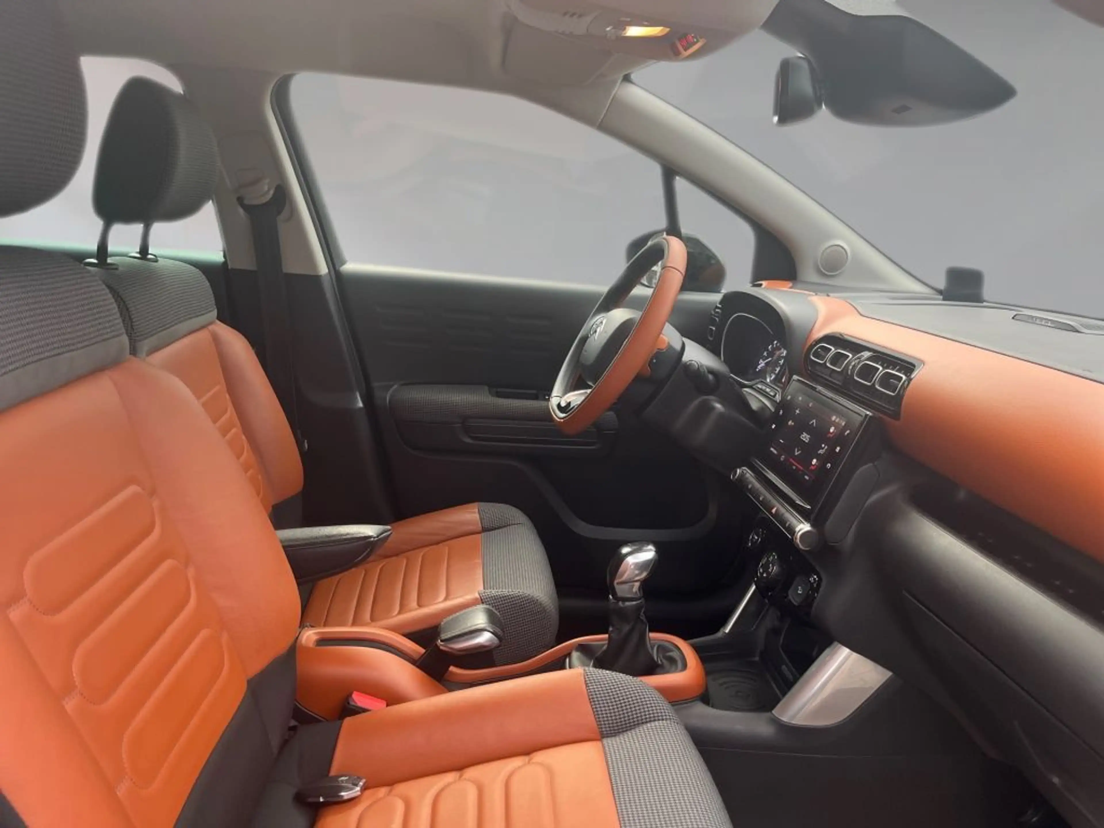 Citroen C3 Aircross PureTech 110 Stop & Start Shine — photo 4