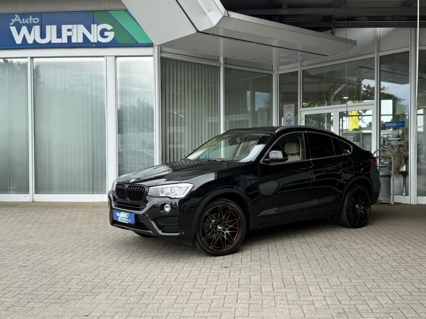 BMW X4 30d xDrive Leder Xenon Navi Kamera schw. AHK Чёрный - 1