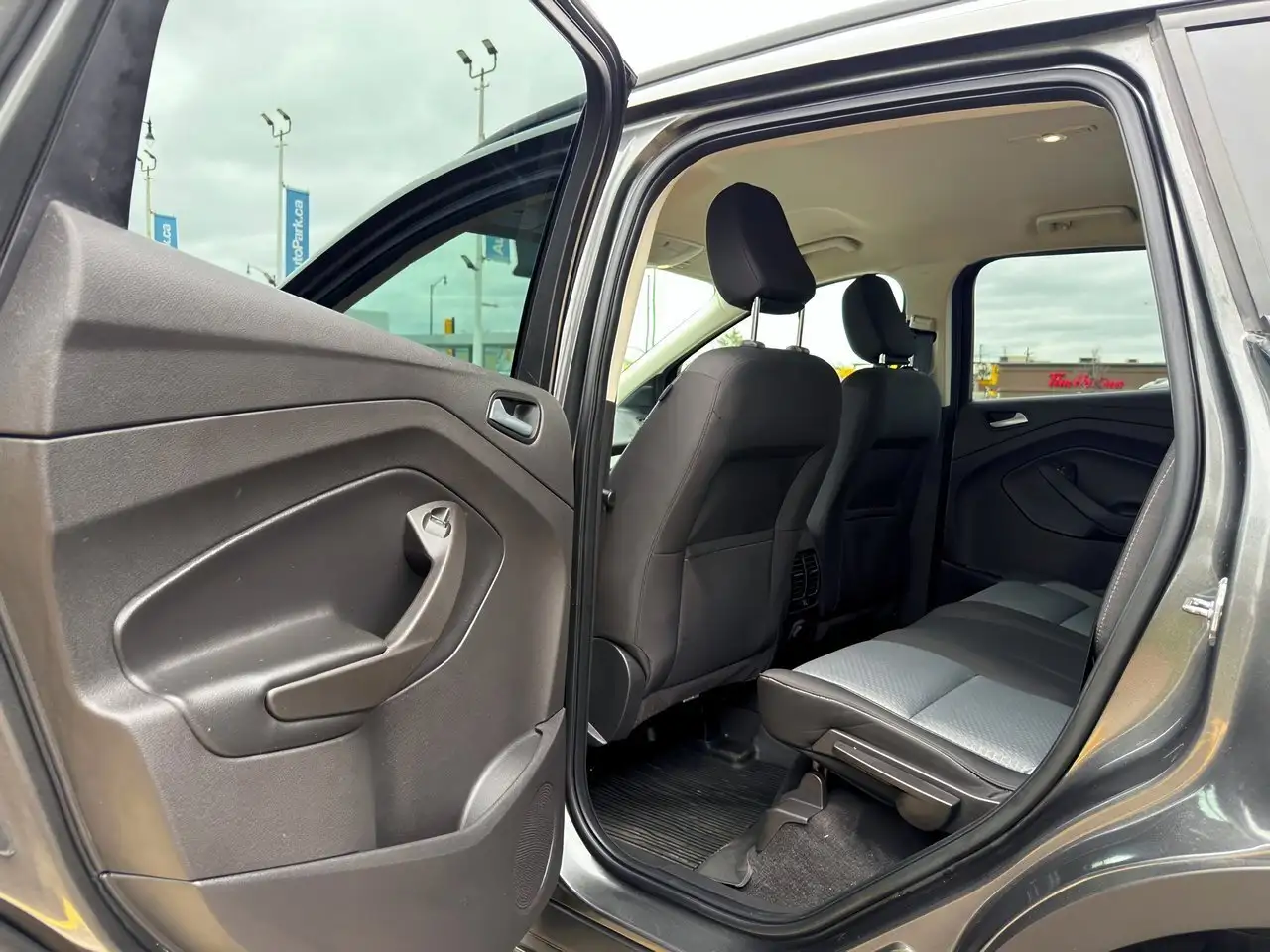 Ford Escape снимка Ford Escape