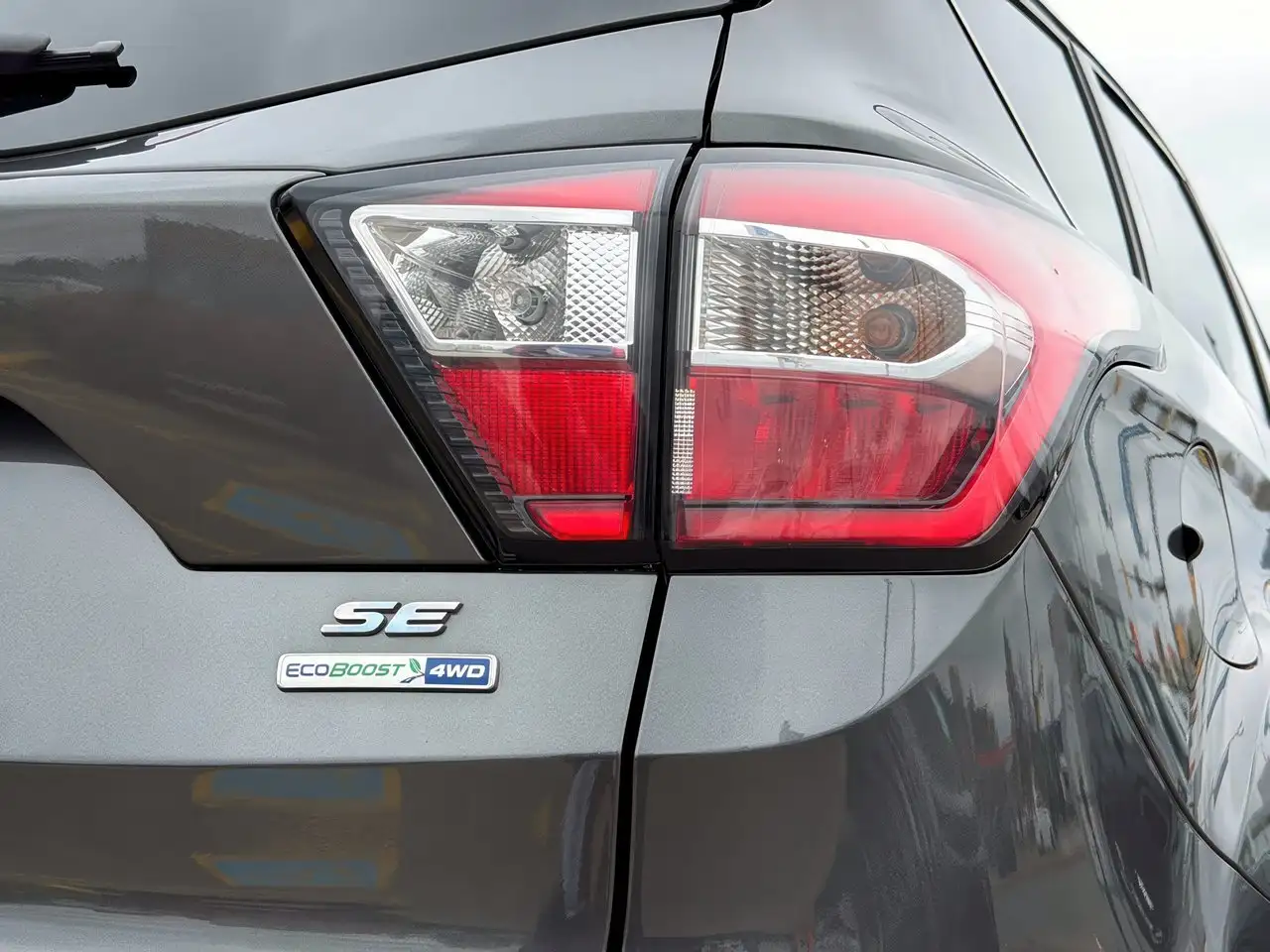 Ford Escape снимка Ford Escape