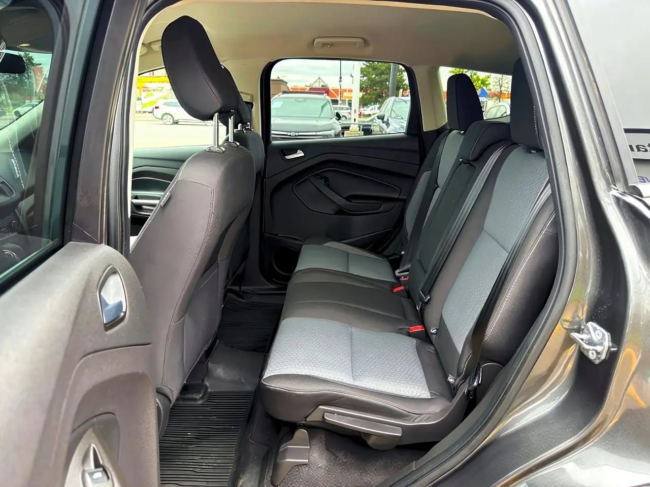 Ford Escape снимка Ford Escape