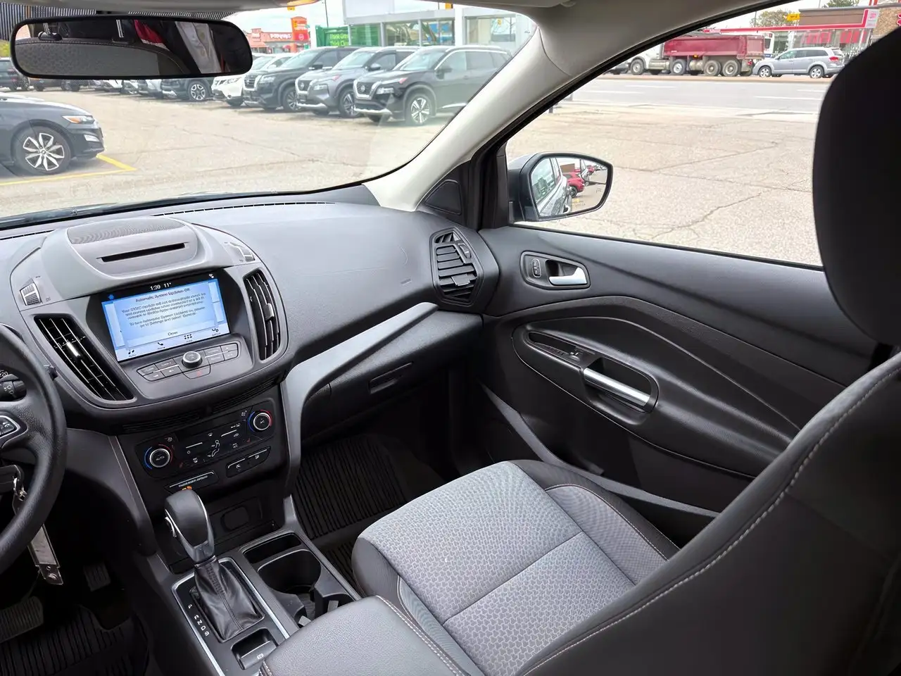 Ford Escape снимка Ford Escape