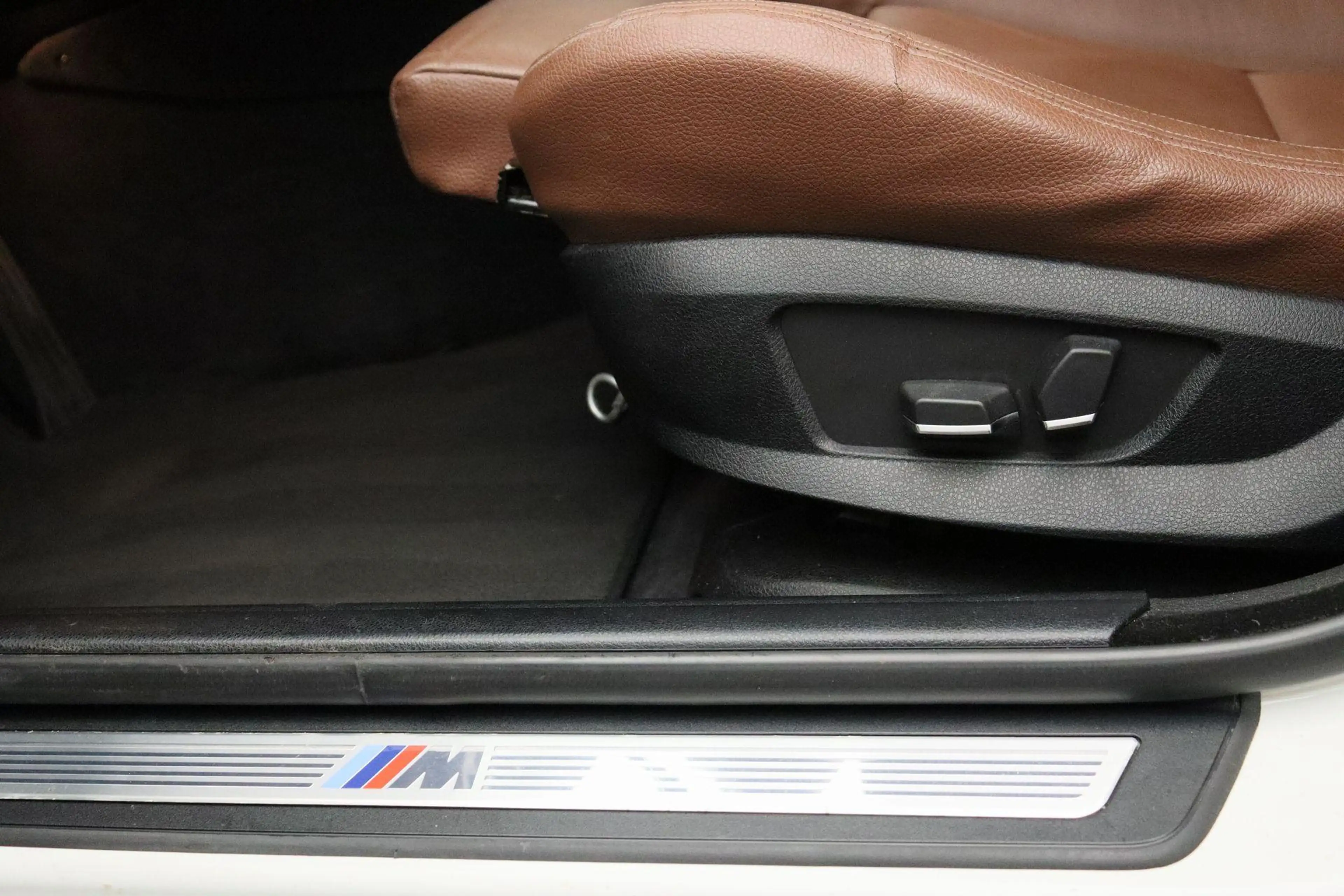 BMW 528 5-serie Touring 528i High Executive 2012 M-Pakket — photo 5