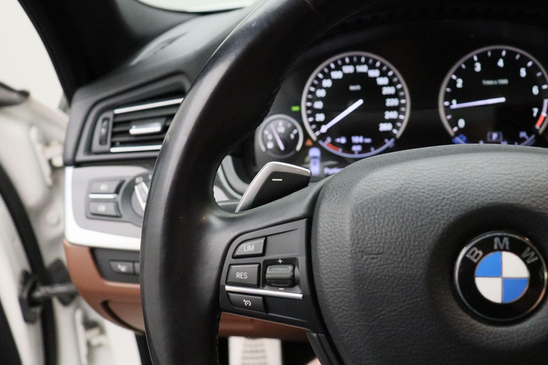 BMW 528 5-serie Touring 528i High Executive 2012 M-Pakket — photo 14