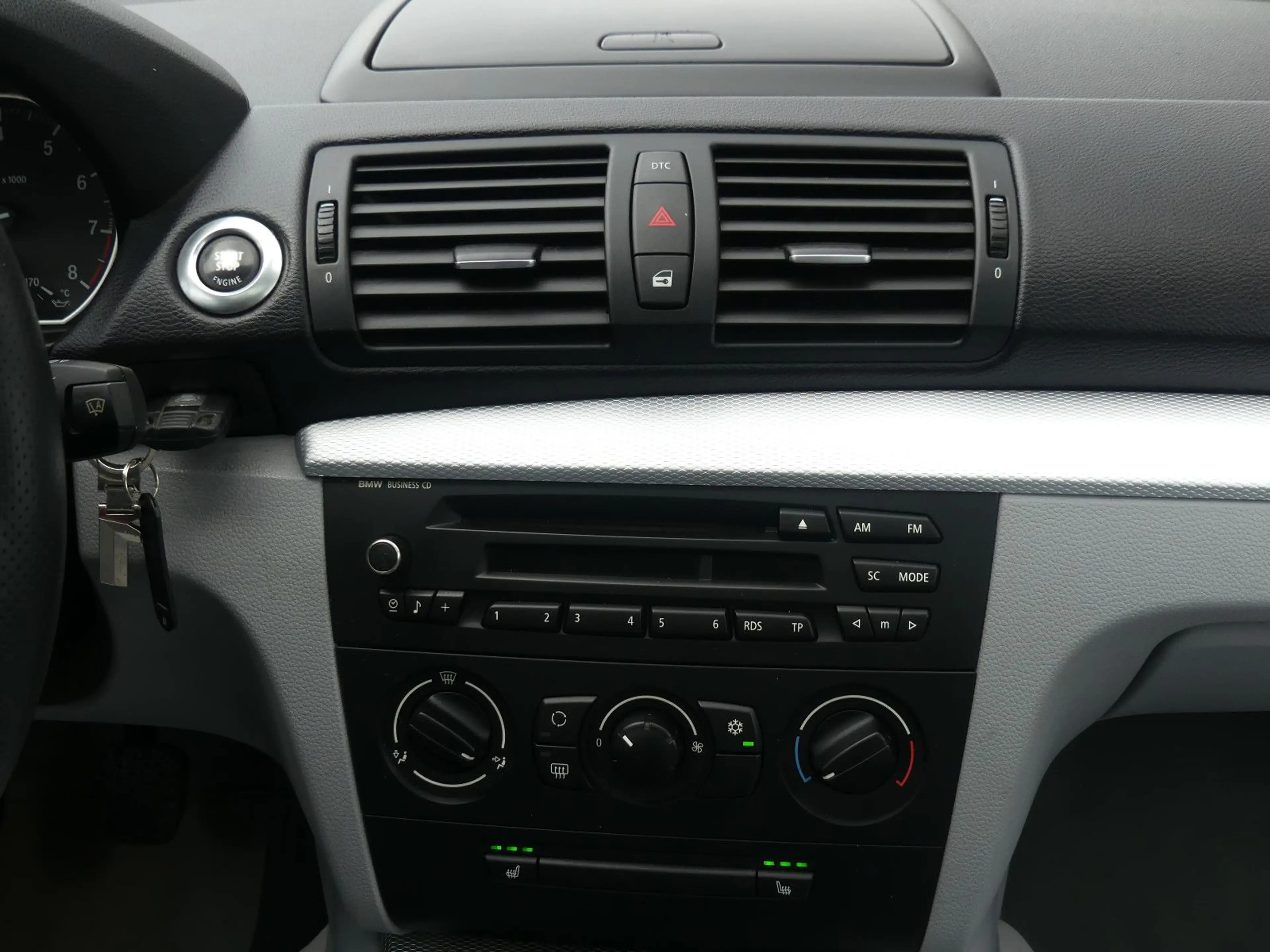 BMW 135 i Coupe PDC M Sport-Paket Klima N54 — photo 15