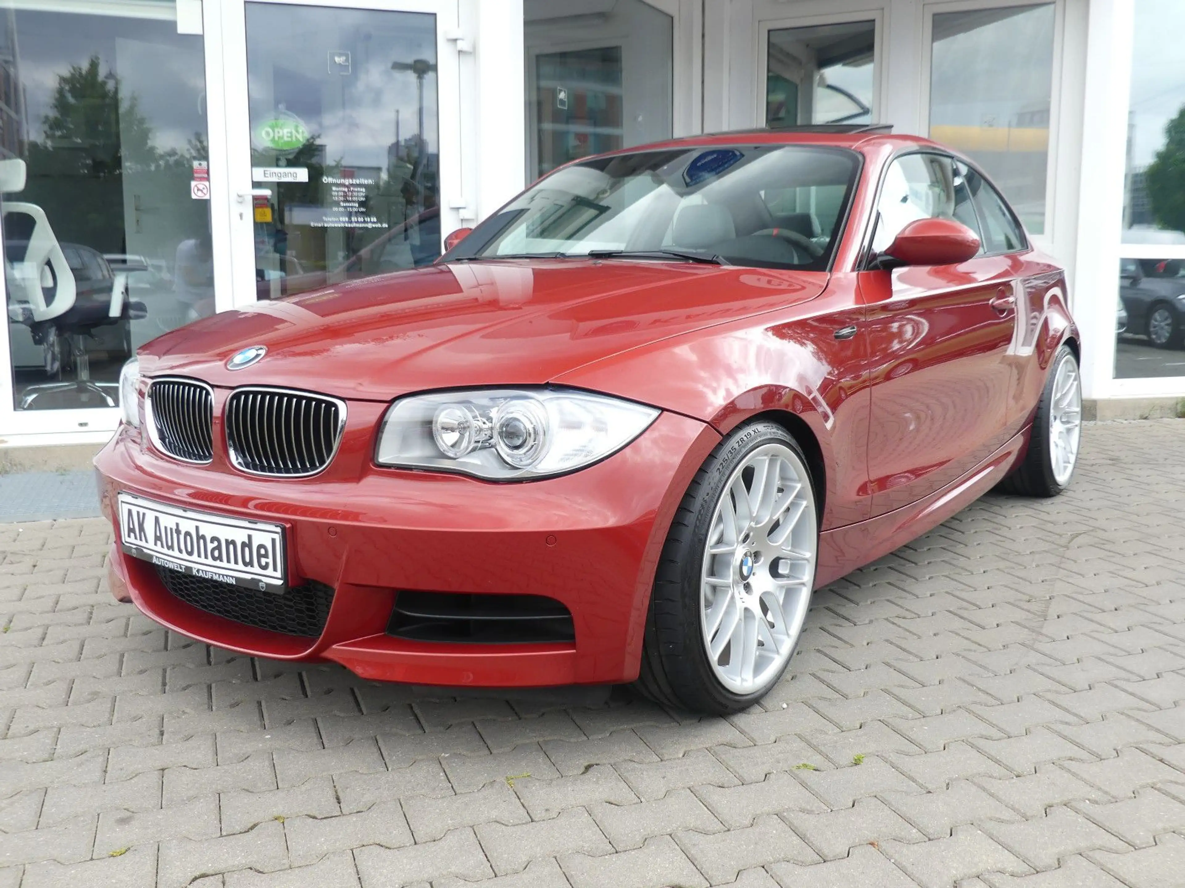 BMW 135 i Coupe PDC M Sport-Paket Klima N54