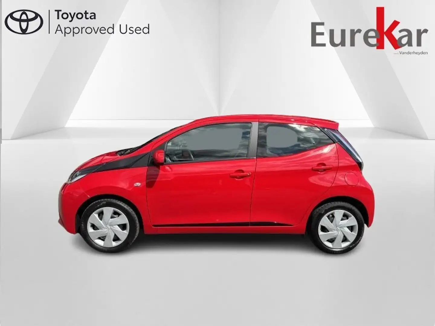Toyota Aygo 1.0 VVT-i X-PLAY BOITE AUTO Rouge - 2