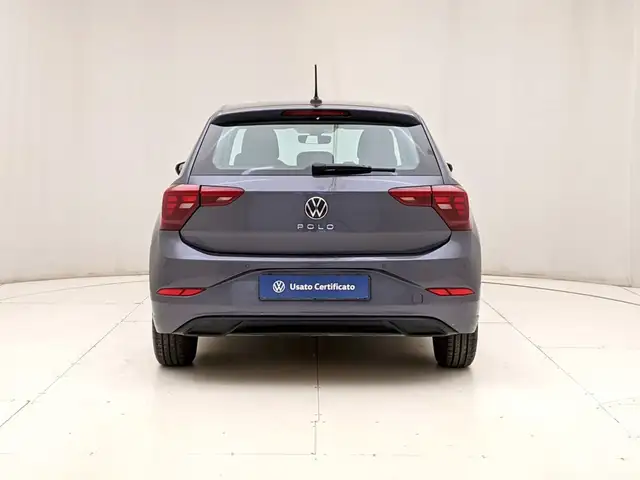 Volkswagen Polo view 5