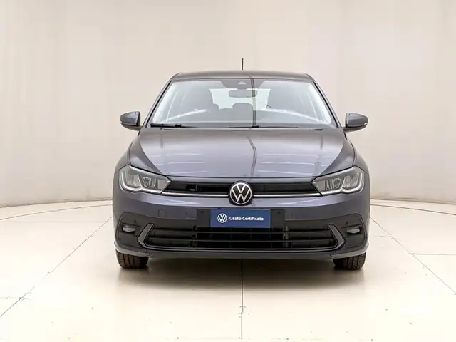 Volkswagen Polo view 2