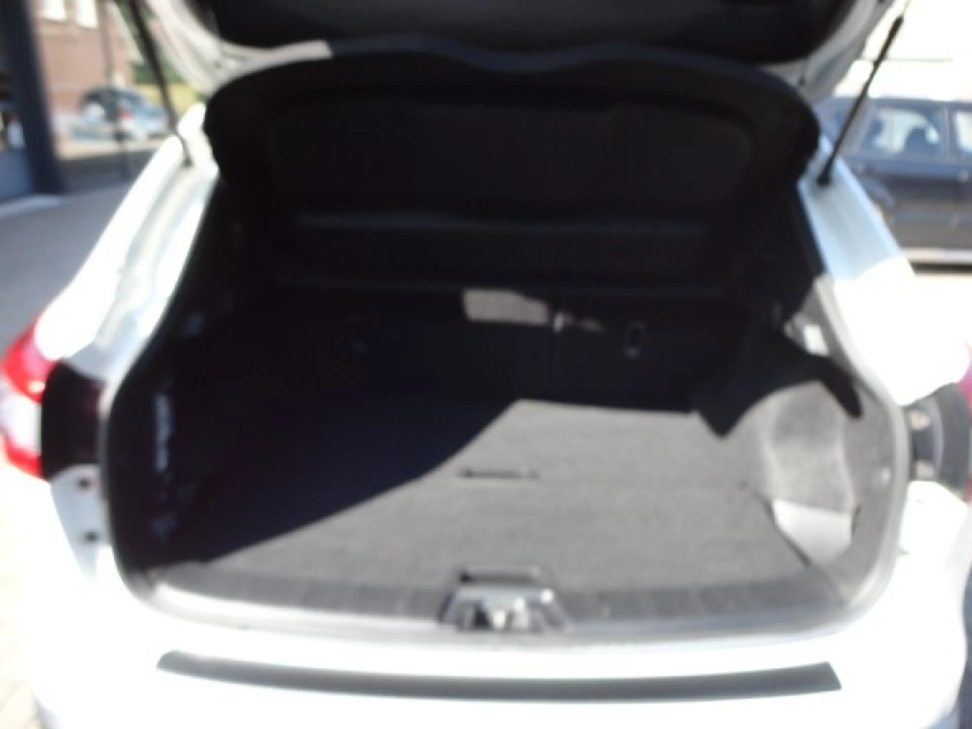 Nissan Qashqai 1.6 Pano dak Camera 360 Navi Lmv — photo 26