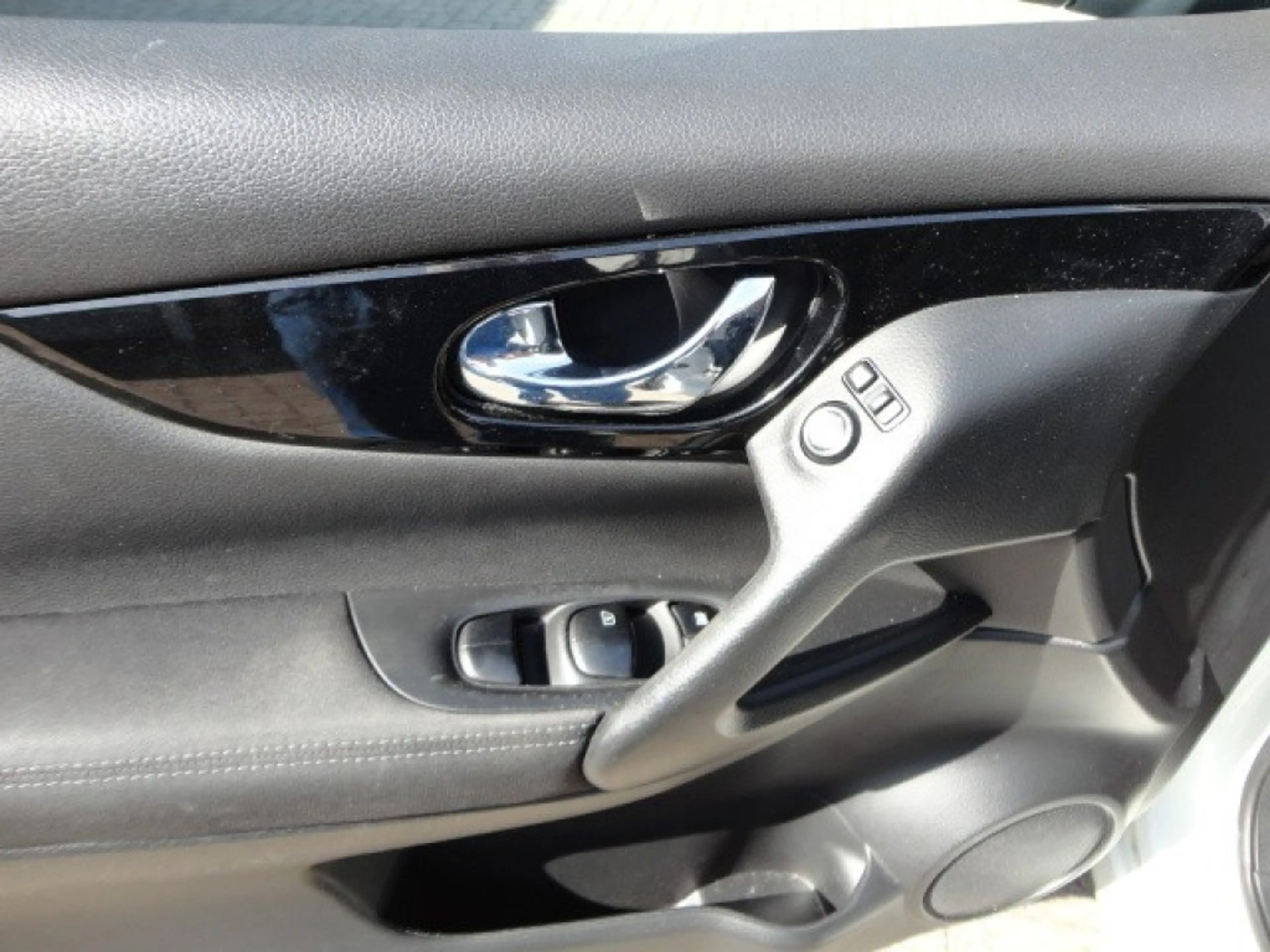 Nissan Qashqai 1.6 Pano dak Camera 360 Navi Lmv — photo 8