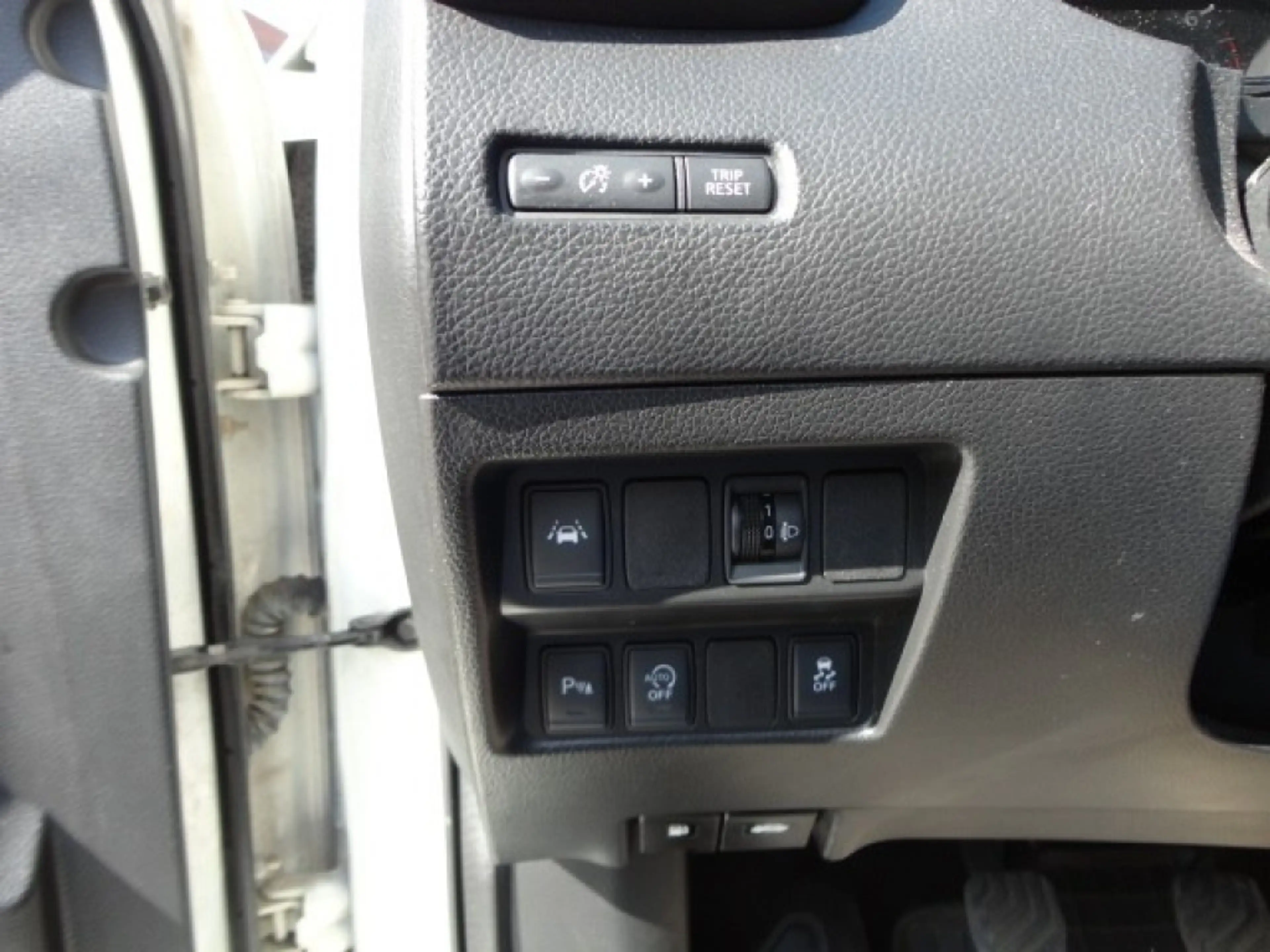 Nissan Qashqai 1.6 Pano dak Camera 360 Navi Lmv — photo 11