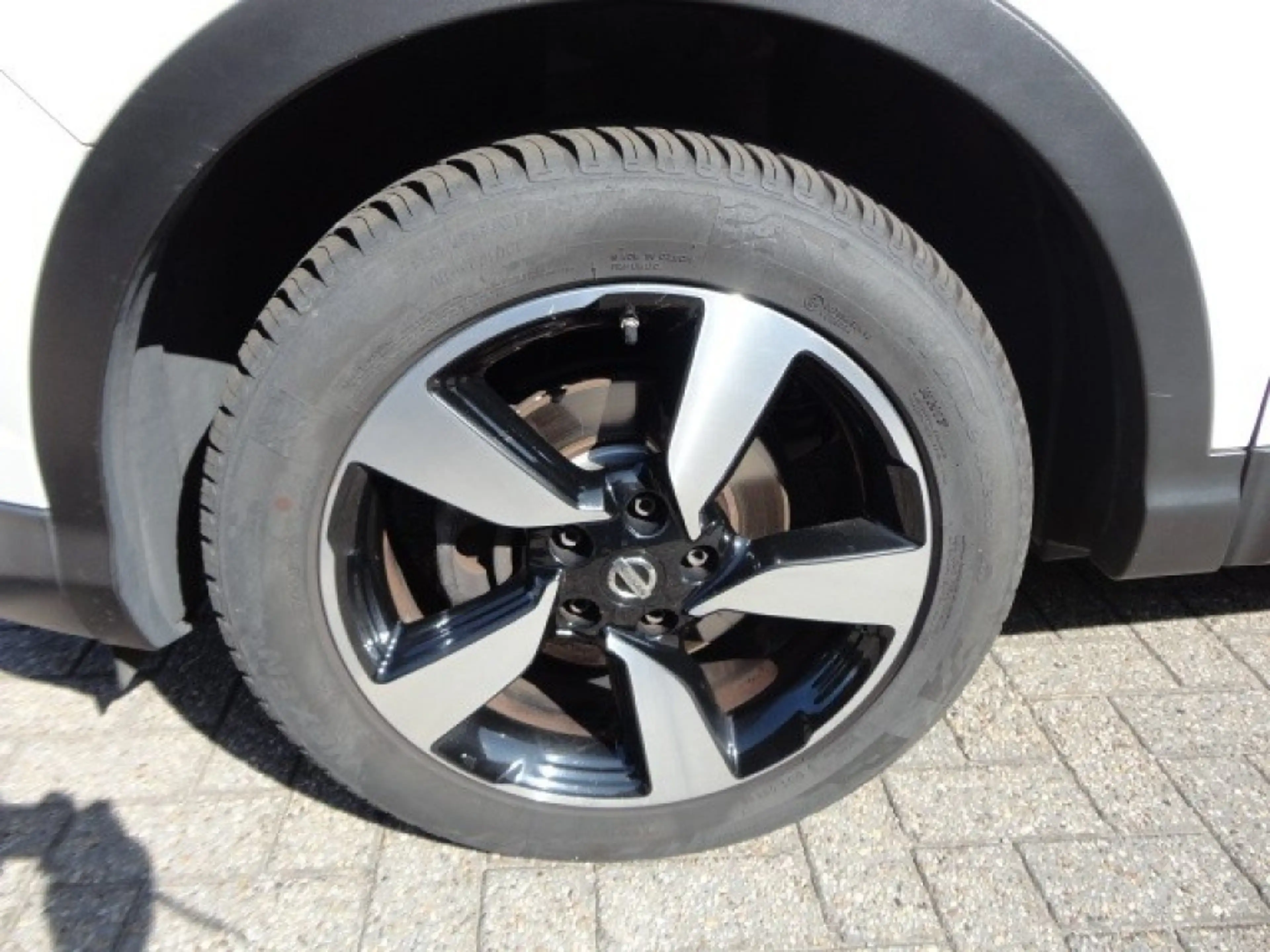 Nissan Qashqai 1.6 Pano dak Camera 360 Navi Lmv — photo 24