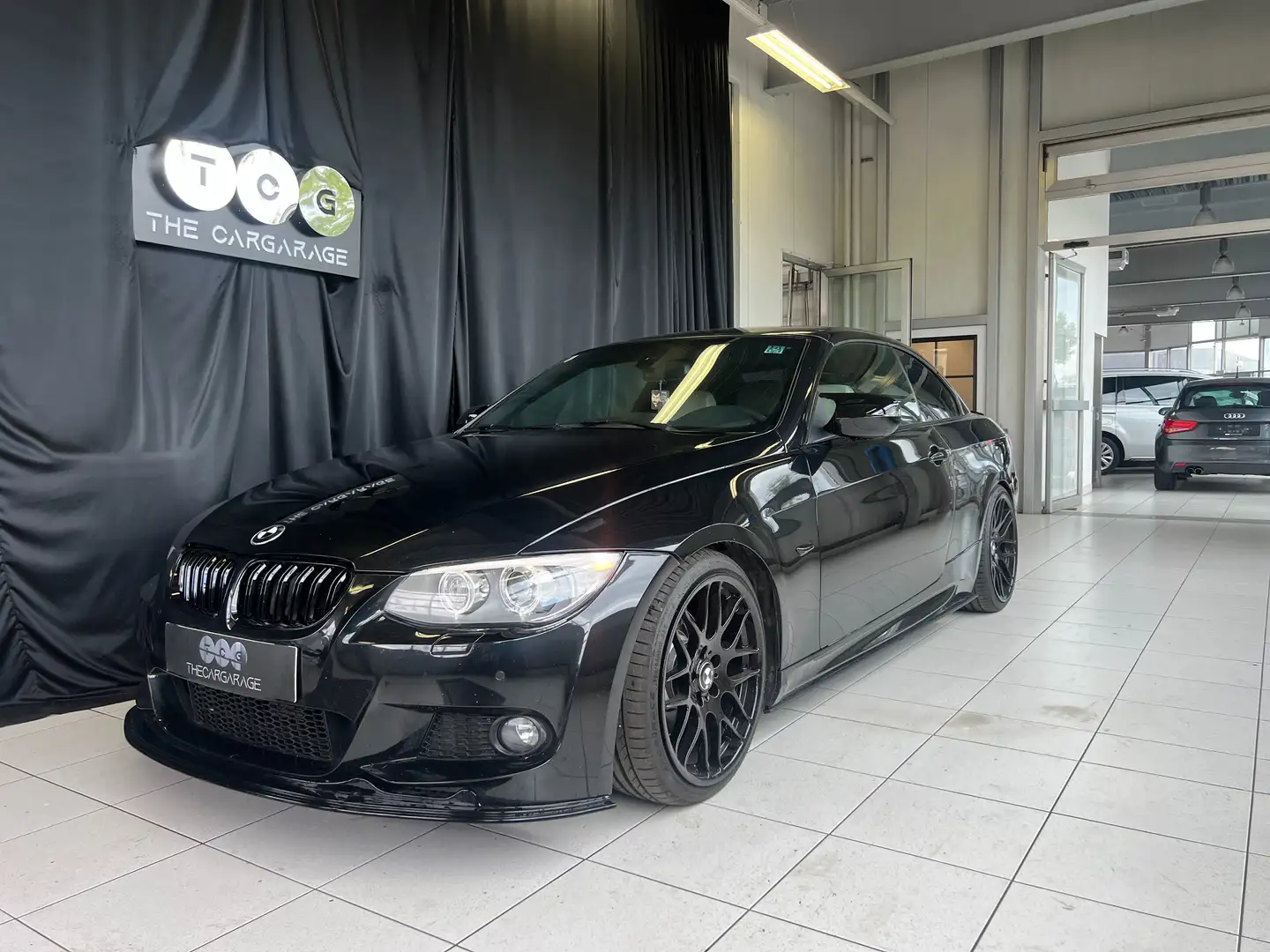 BMW 325 325d Noir - 1