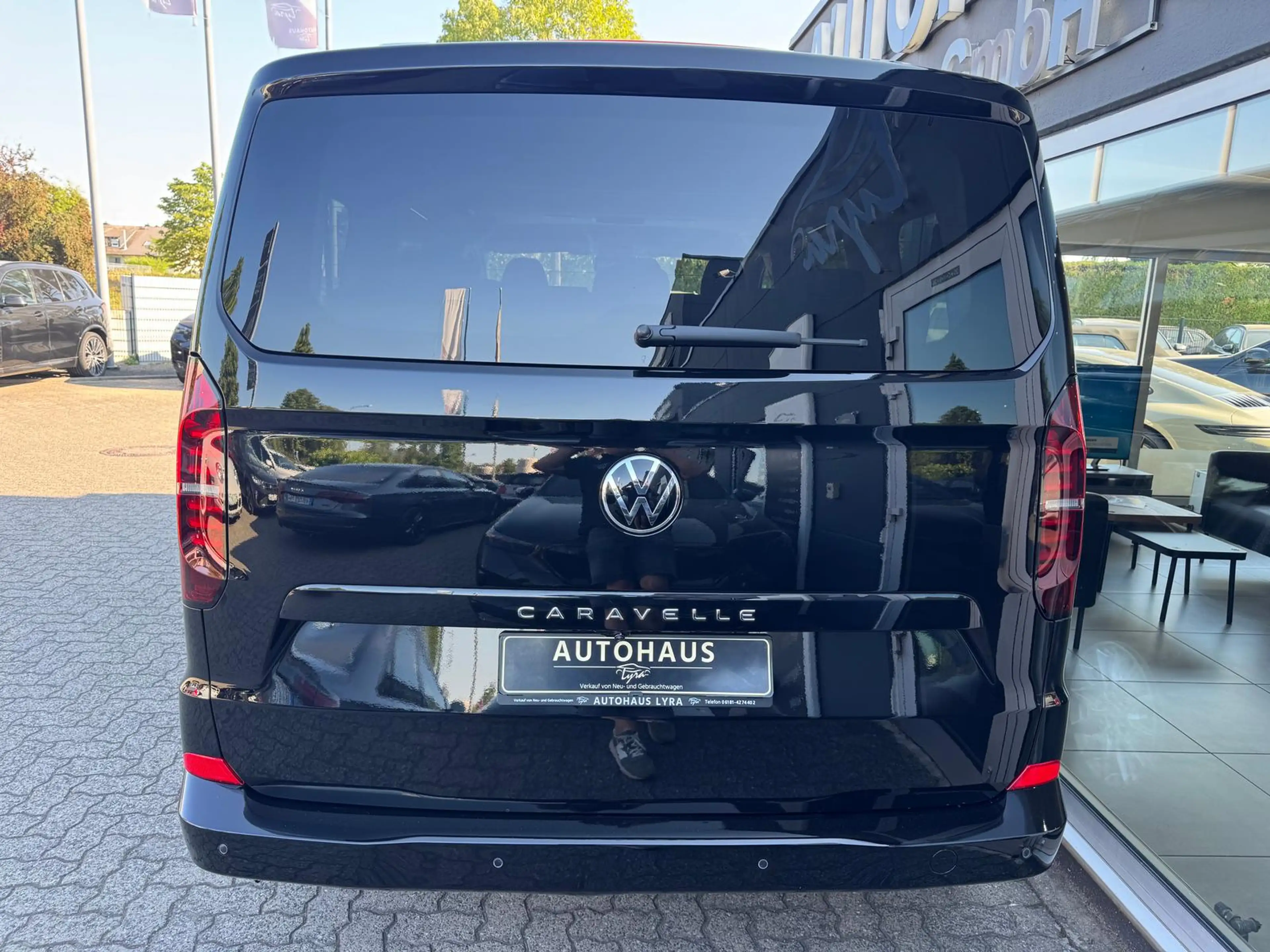 Volkswagen T7 Caravelle 2.0 TDI DSG 4 Motion*LED*NAVI*KAM* — photo 7