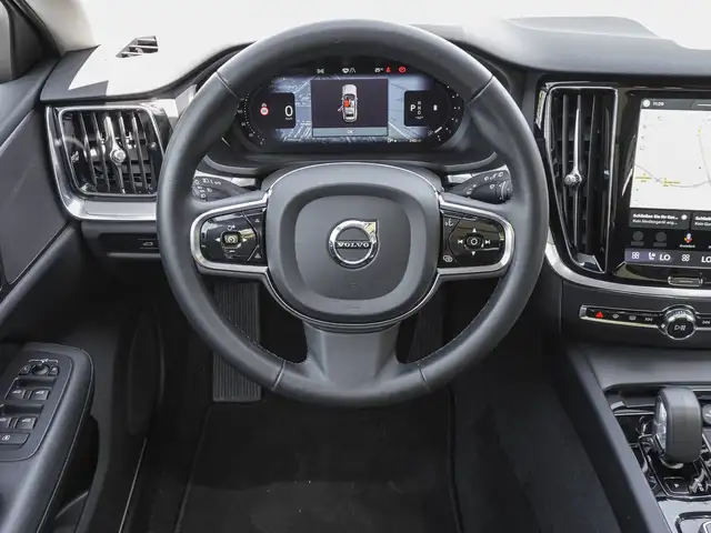 Volvo V60 Cross Country view 12