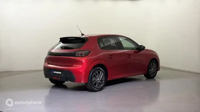 Peugeot 208 view 5