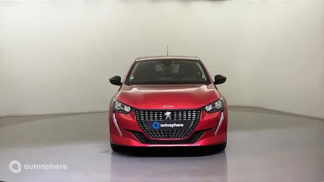 Peugeot 208 view 2