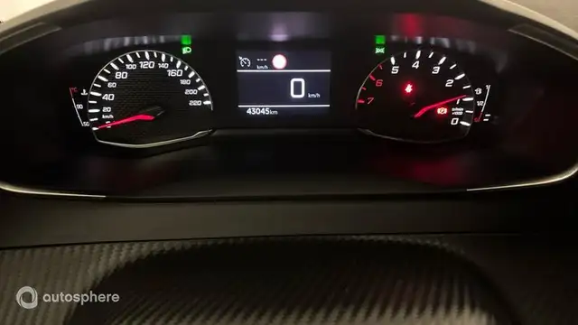 Peugeot 208 view 10