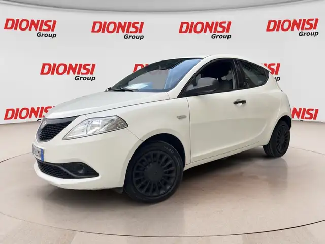 Lancia Ypsilon Ypsilon 1.0 firefly hybrid 70cv