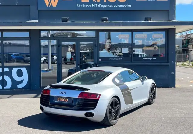 Audi R8 coupe 4.2 fsi 420 exclusive quattro r-tronic bva entretien complet