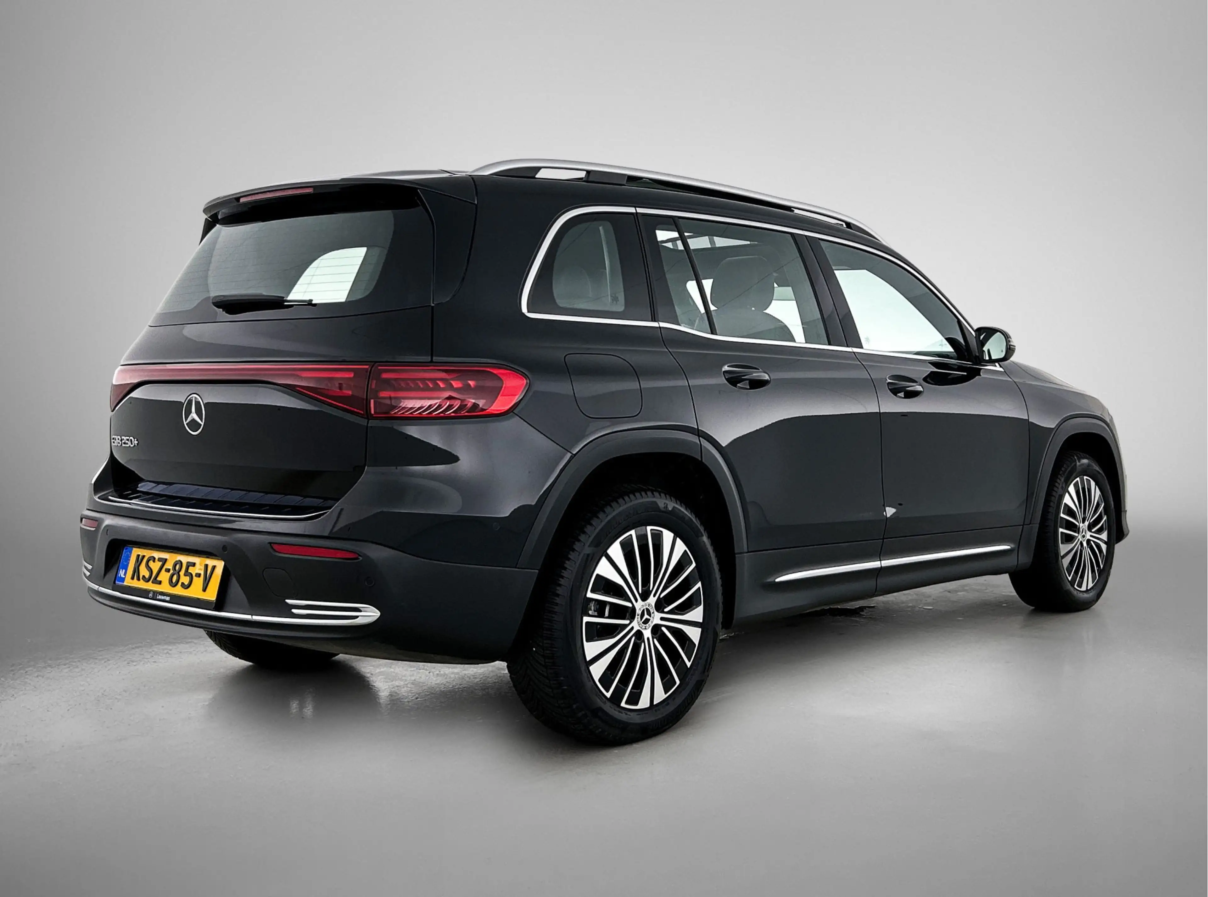 Mercedes-Benz EQB 250 250+ Business Line 7p. 71 kWh Inclusief 24 maanden — photo 2