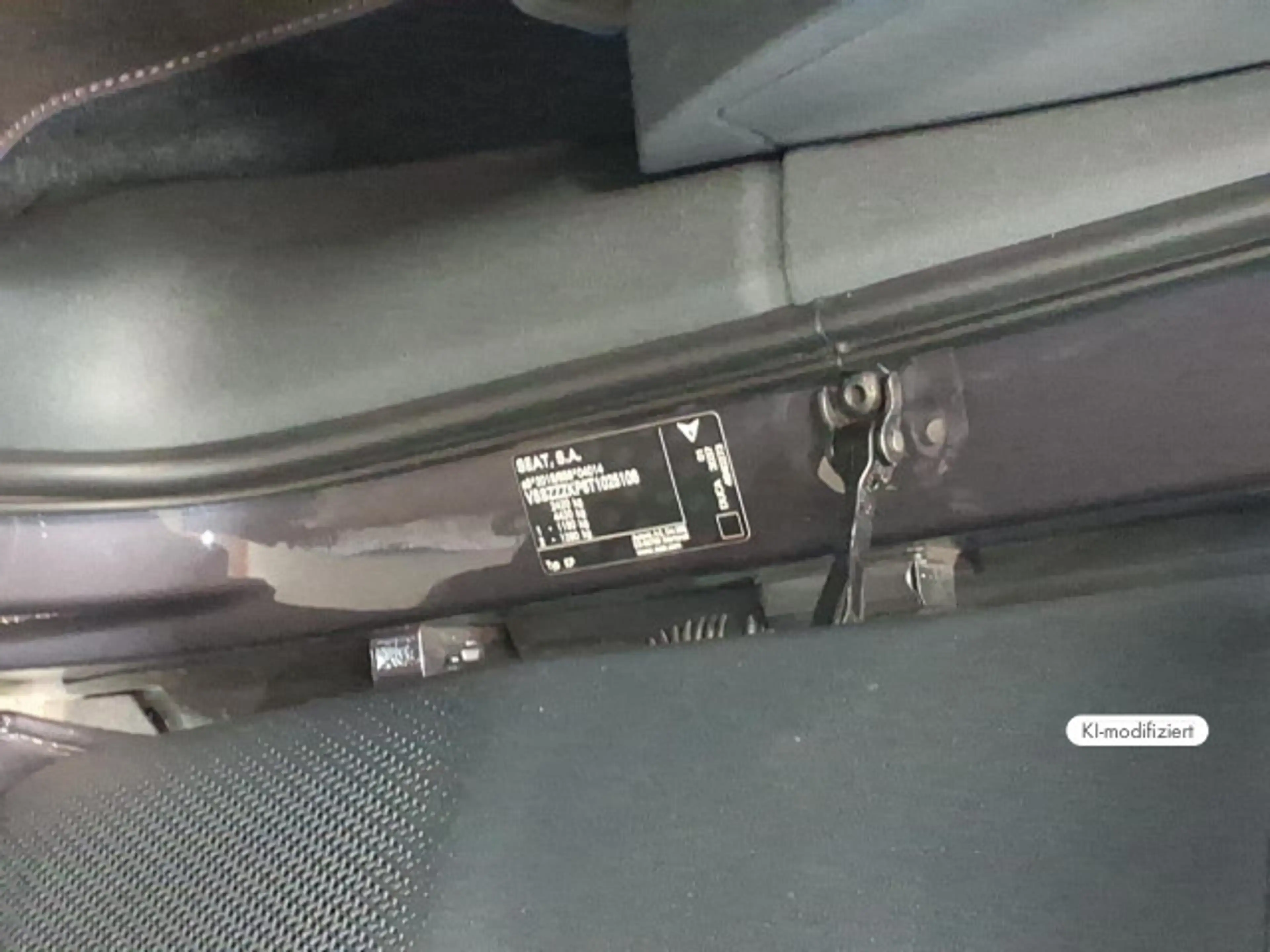 CUPRA Terramar VZ 1.5 eHybrid DSG AHK MATRIX PANO HUD — photo 7
