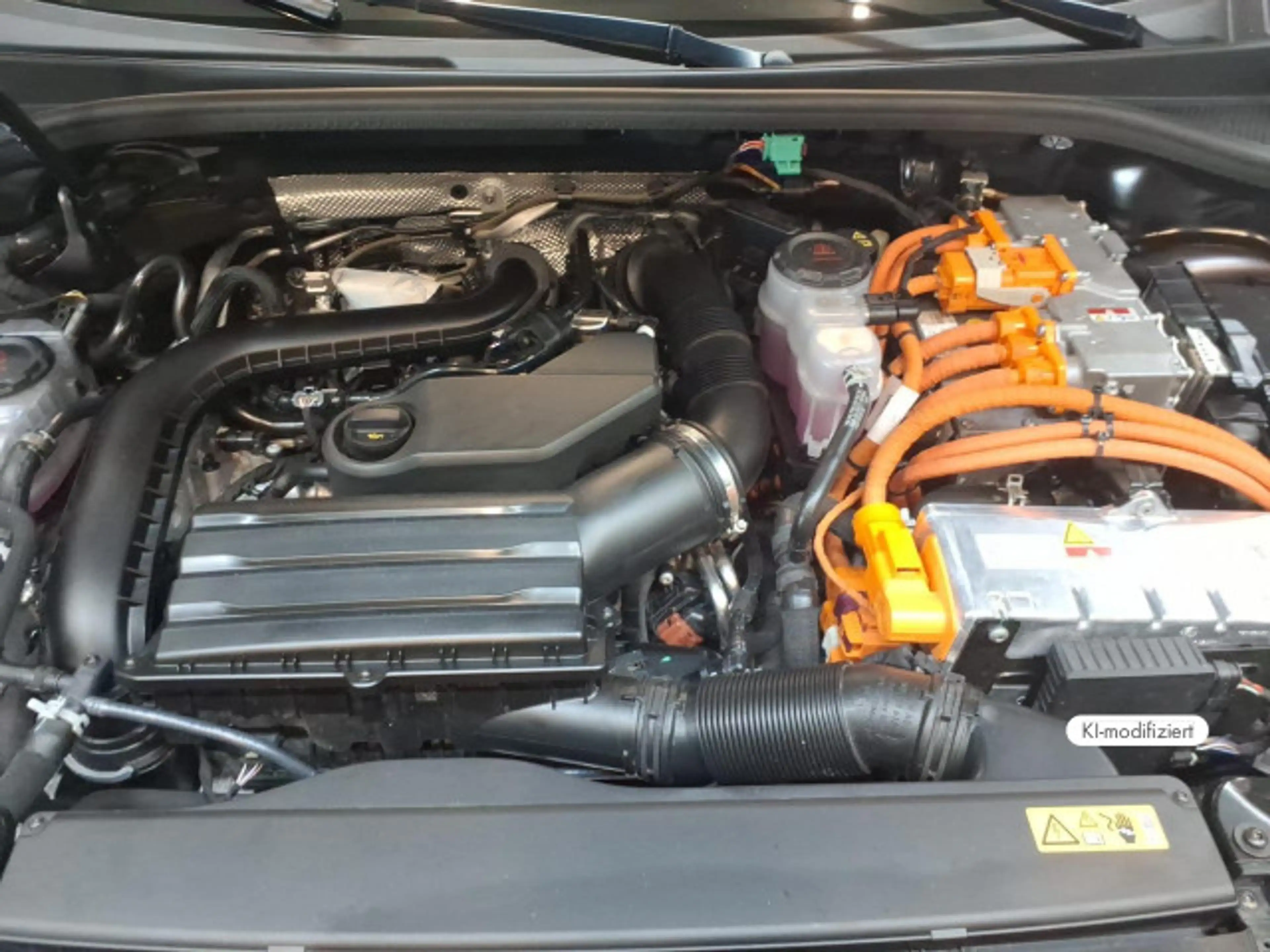 CUPRA Terramar VZ 1.5 eHybrid DSG AHK MATRIX PANO HUD — photo 12