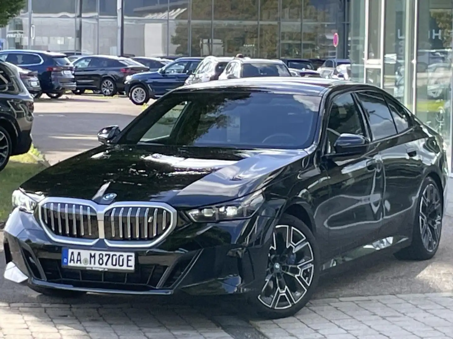 BMW i5 e40 M Sport HUD ACC SuView Pano.Lenkradh.20" Schwarz - 2
