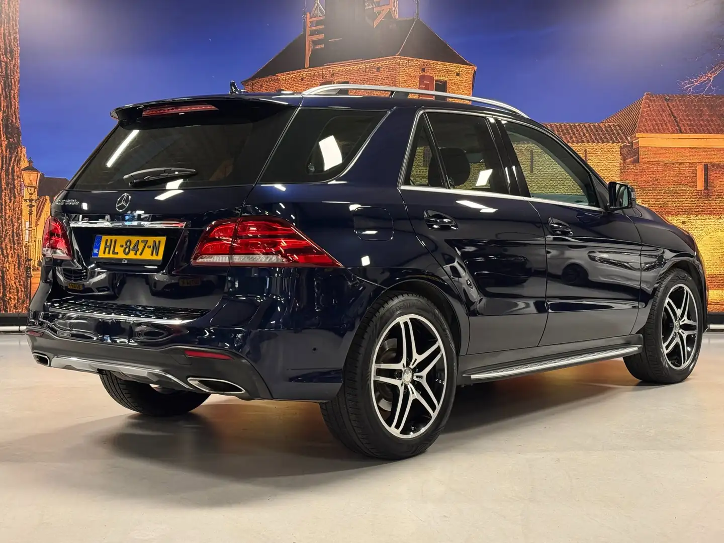 Mercedes-Benz GLE 500 500e 4Matic AMG Aut Distronic Camera Trekhaak Blau - 2