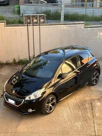 GTI 200 THP, Tenuta Maniacalmente. Perfetta