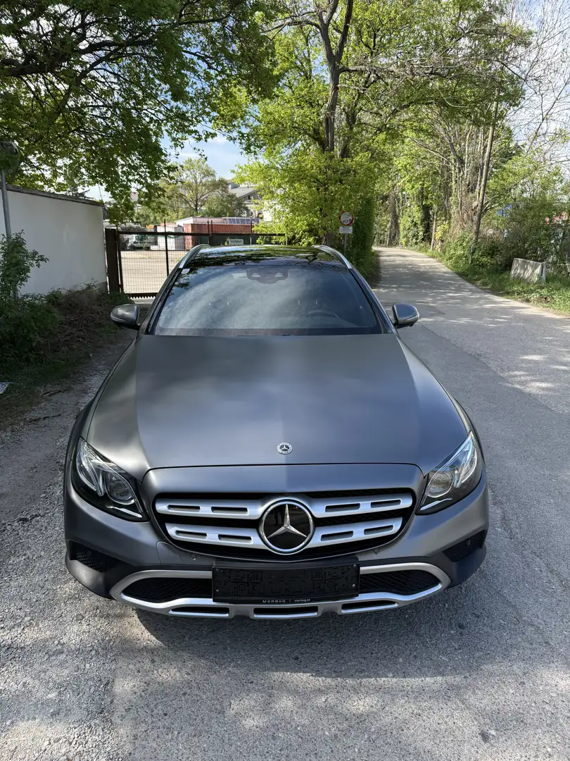 Mercedes-Benz E 350 E 350 d T All-Terrain 4MATIC Aut. All-Terrain Grau - 2