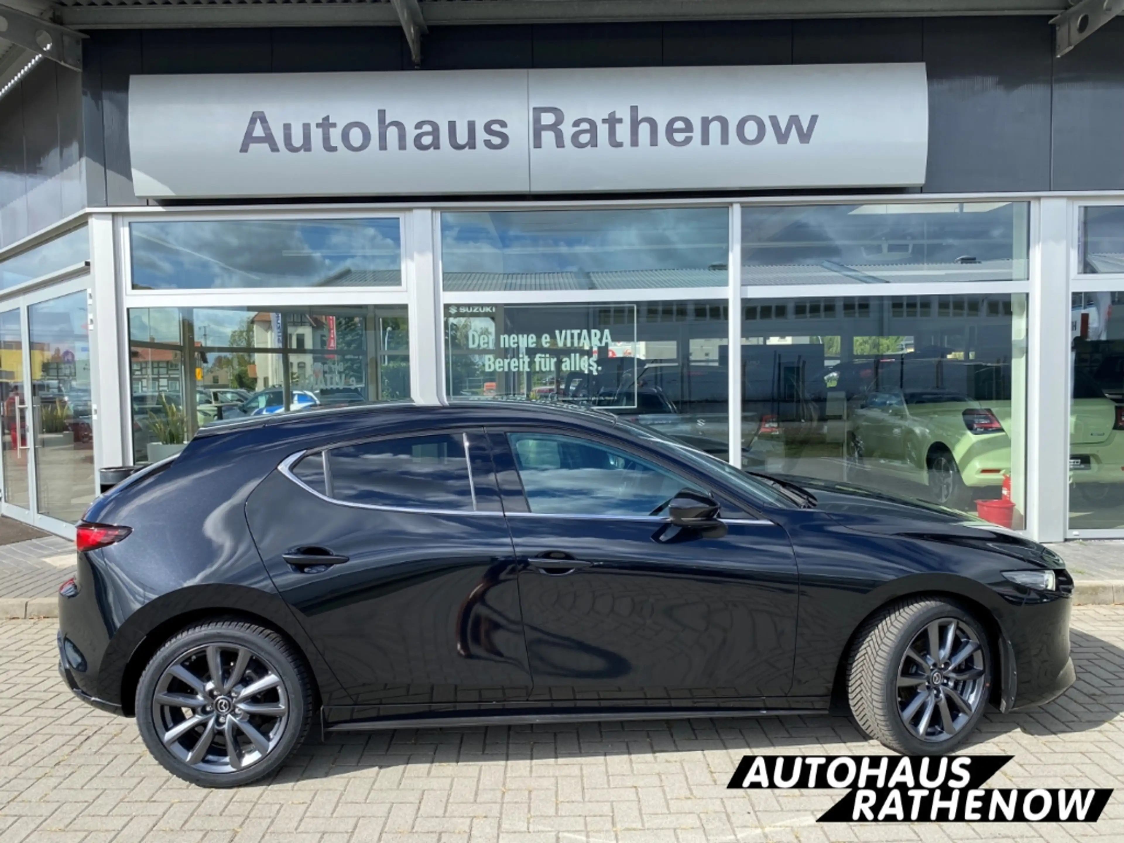 Mazda 3 Exclusive-Line 2.5L e-SKYACTIV G HUD Navi LED ACC — photo 3