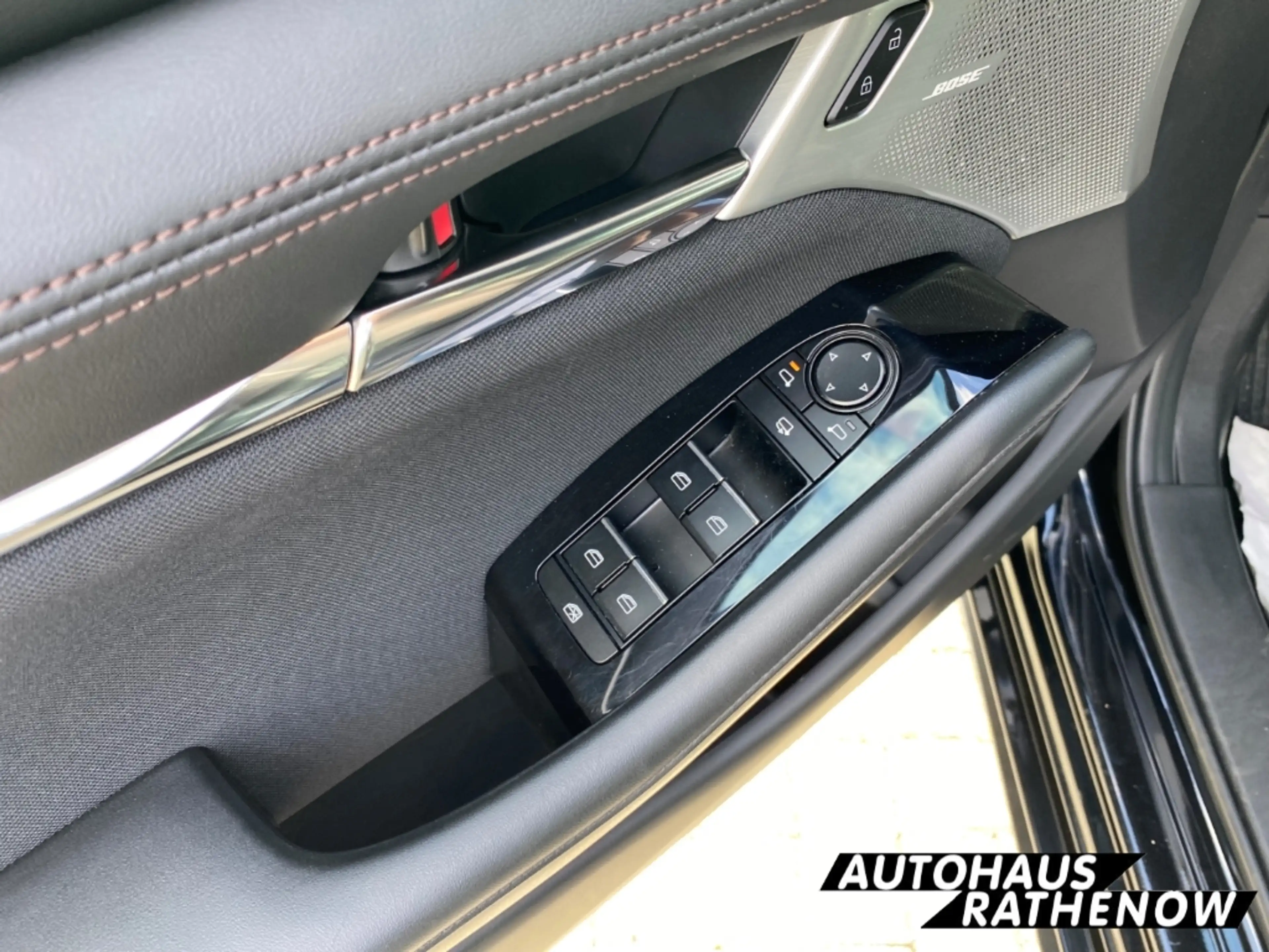Mazda 3 Exclusive-Line 2.5L e-SKYACTIV G HUD Navi LED ACC — photo 15