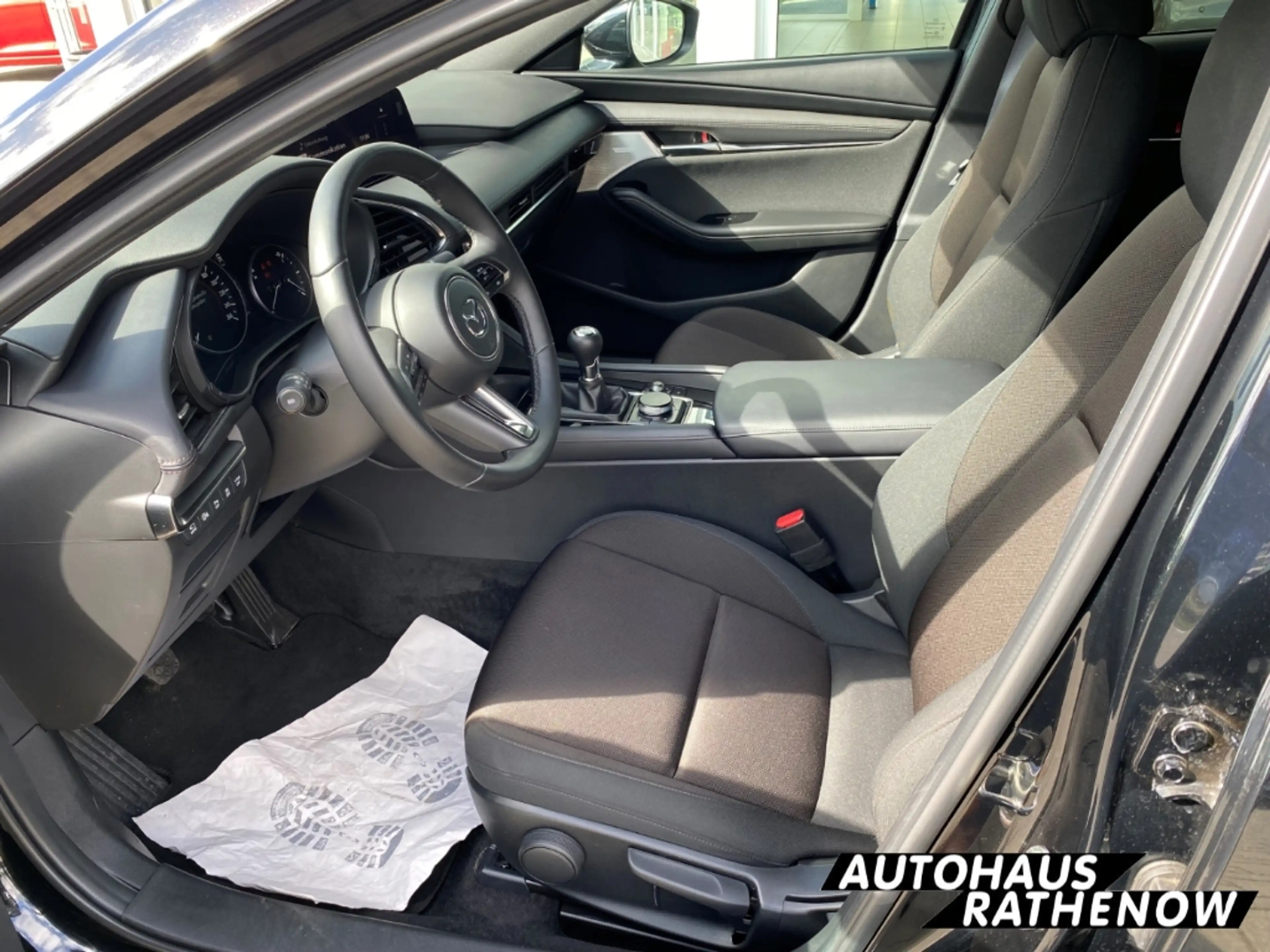 Mazda 3 Exclusive-Line 2.5L e-SKYACTIV G HUD Navi LED ACC — photo 9