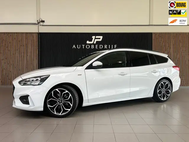 Ford Focus Wagon 1.5 EcoBoost ST Line Business Automaat|Apple