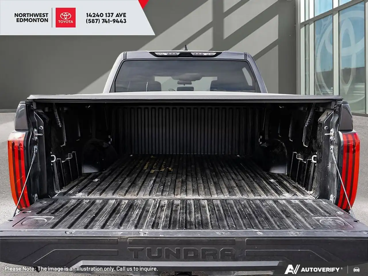 Toyota Tundra снимка Toyota Tundra