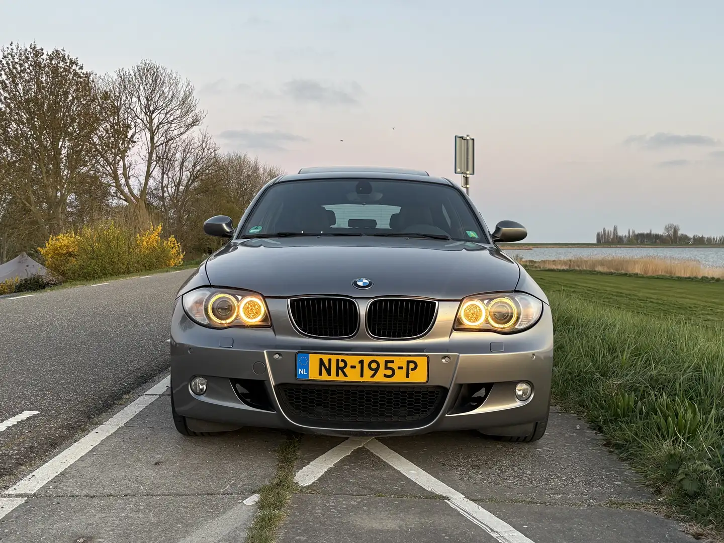 BMW 118 M-Sportpakket Grijs - 2