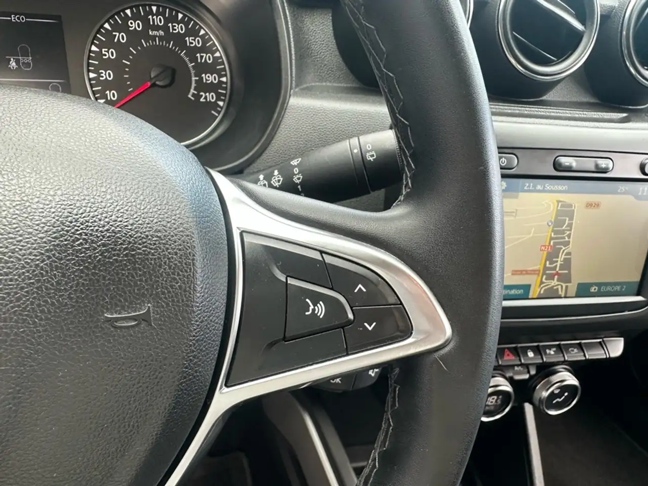 Dacia Duster — photo 12