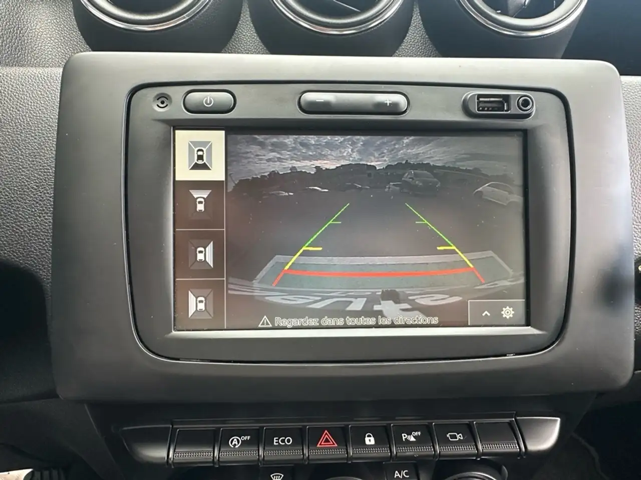 Dacia Duster — photo 15