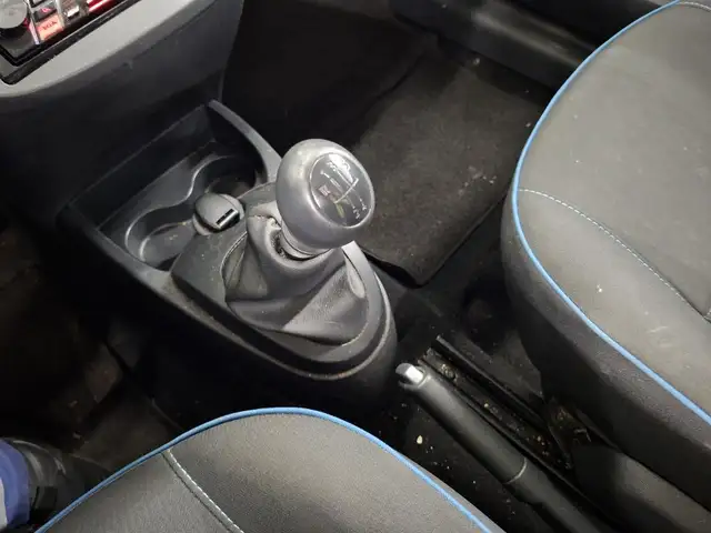 Renault Twingo view 11