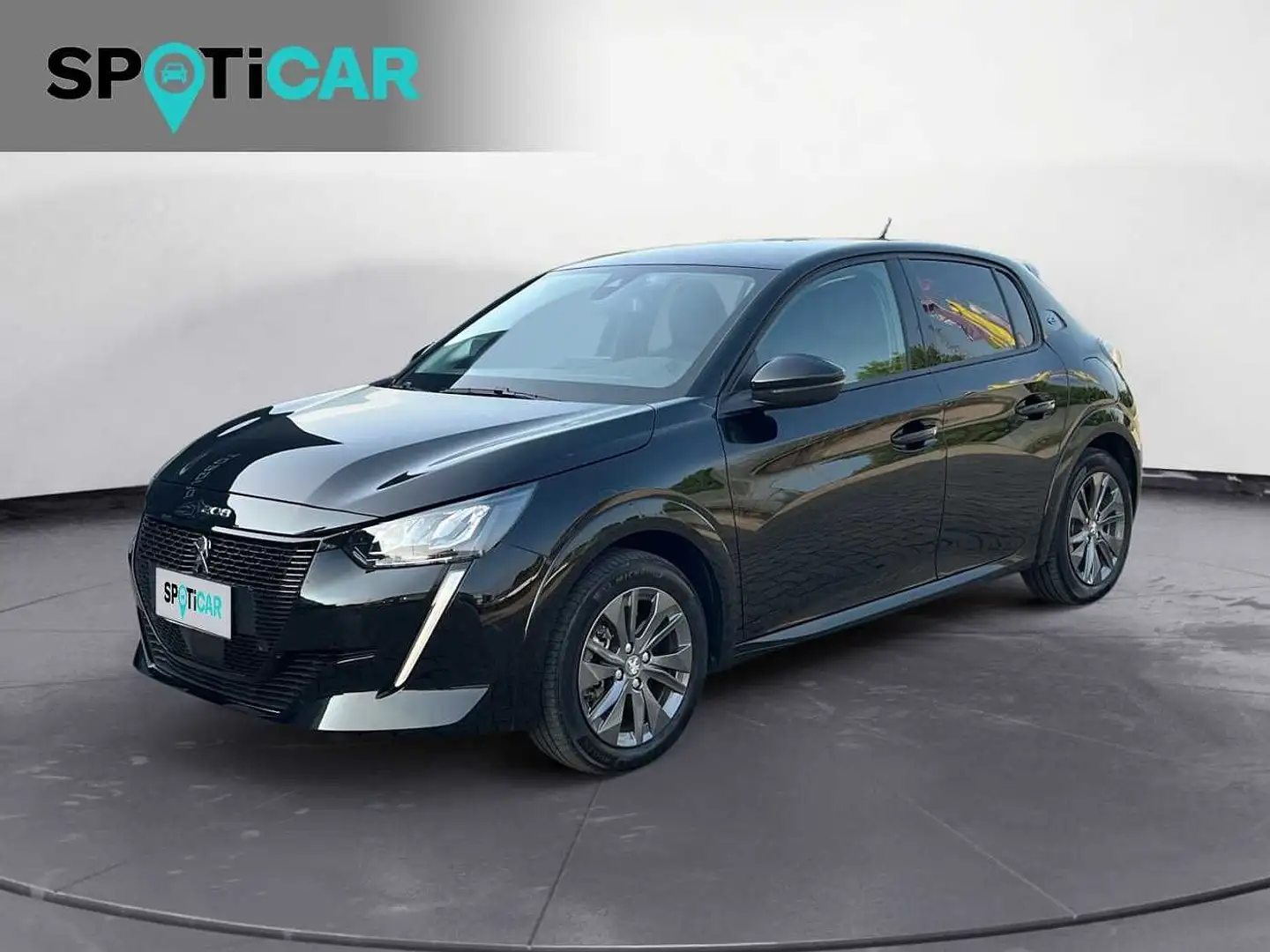 Peugeot e-208 136cv 5 porte ALLURE PACK Negro - 1