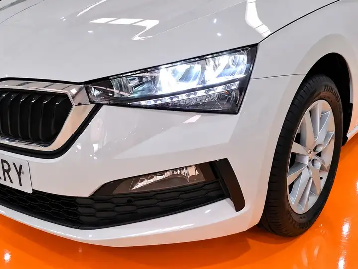 Škoda Scala 1.0 TSI Ambition (2020-) 2021, foto 34